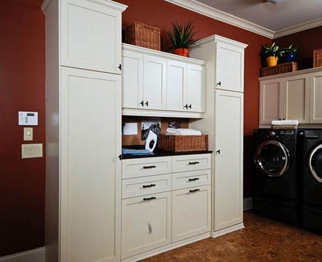 5 Tips to Spring Clean Your Custom Laundry Room