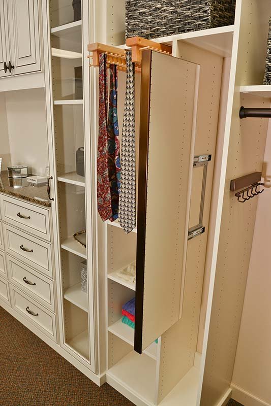 Custom Features Every Masculine Closet Needs