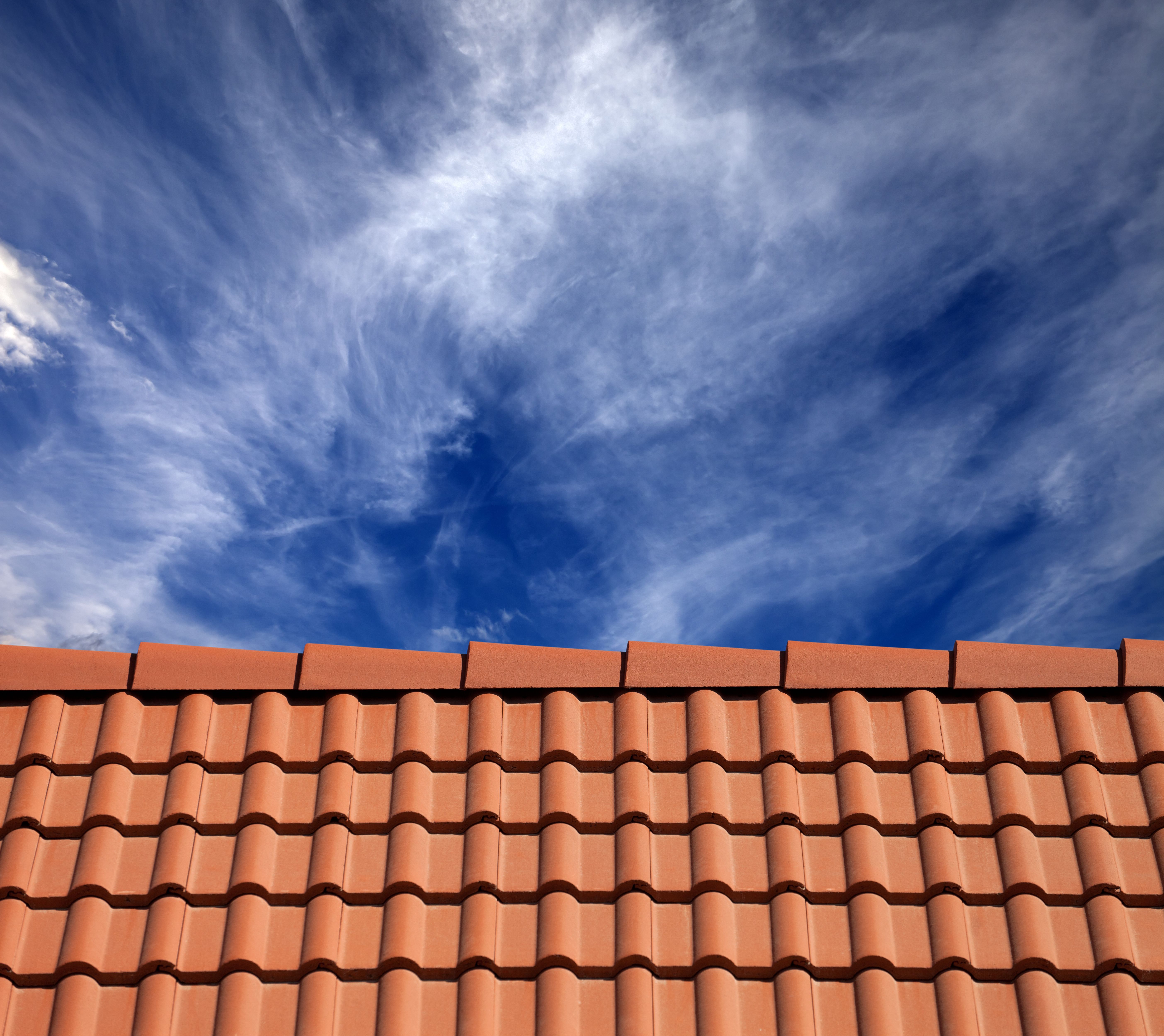 5 Roofing Maintenance Tips: Get Your Home Summer Ready