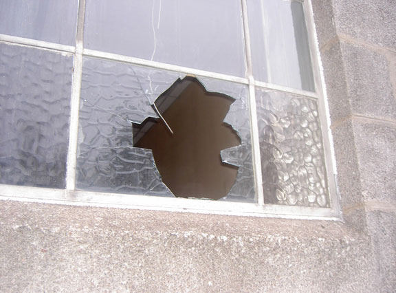 Broken_Window