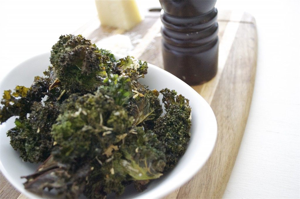 Parmesan Pepper Curly Kale Chips