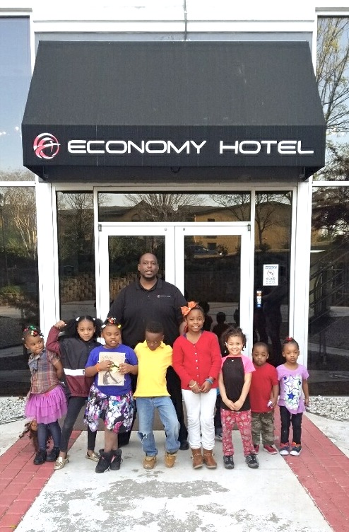 Economy Hotel, Marietta, Hosts After School Program